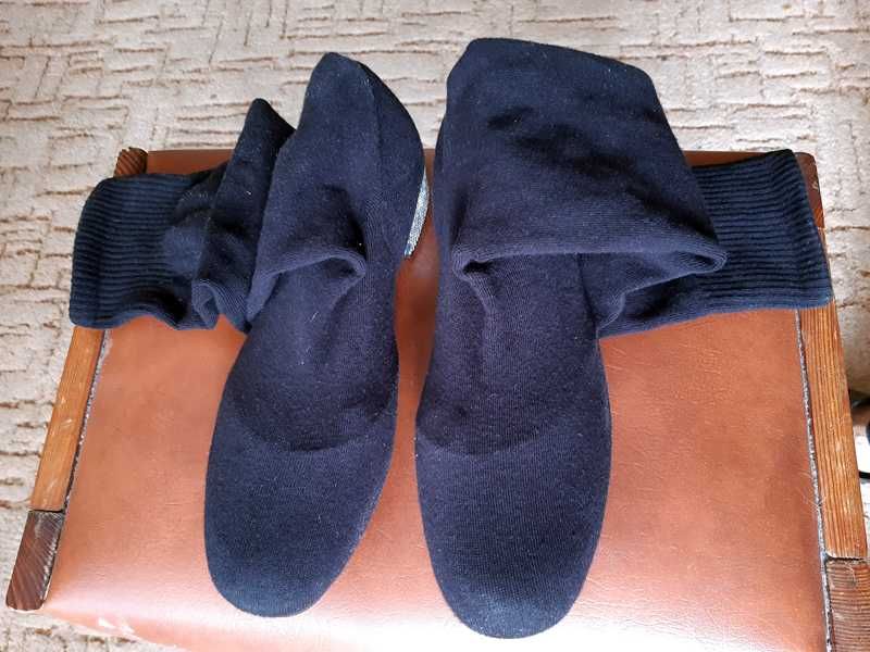 Skarpetkowe kozaki czarne rozm. 39 jak nowe