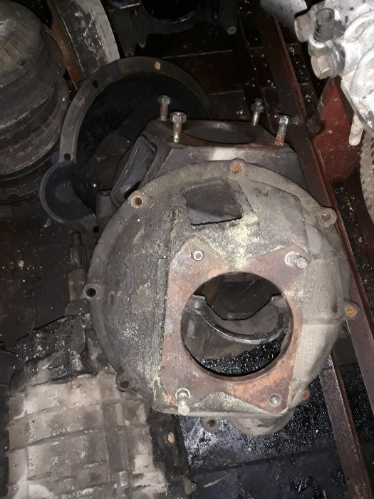 Андорія головка мотор кожух