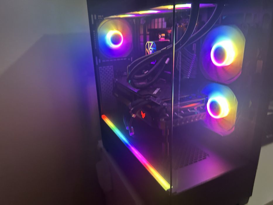 Pc gaming completamente novo.