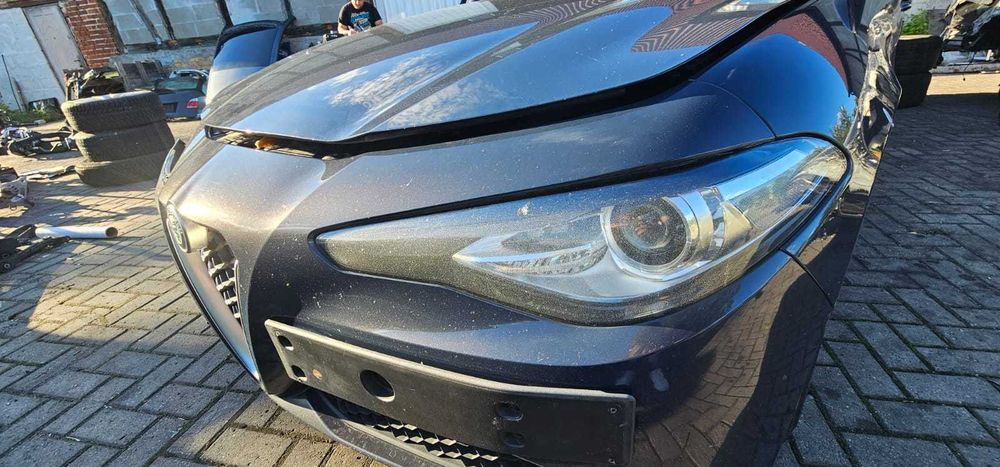 Lewy reflektor Alfa Romeo Giulia 2016r-2024r