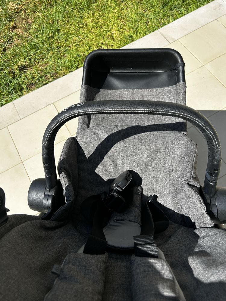 Carrinho de bebe Cybex Platinum ePriam cinza escuro