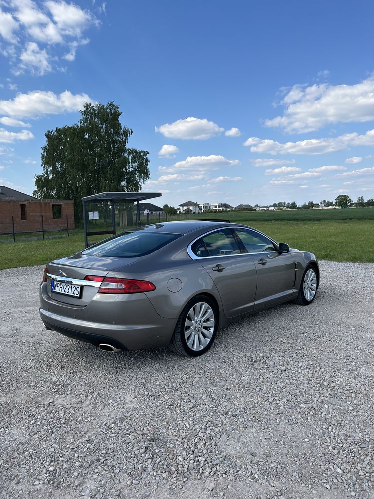Jaguar XF 4.2 v8
