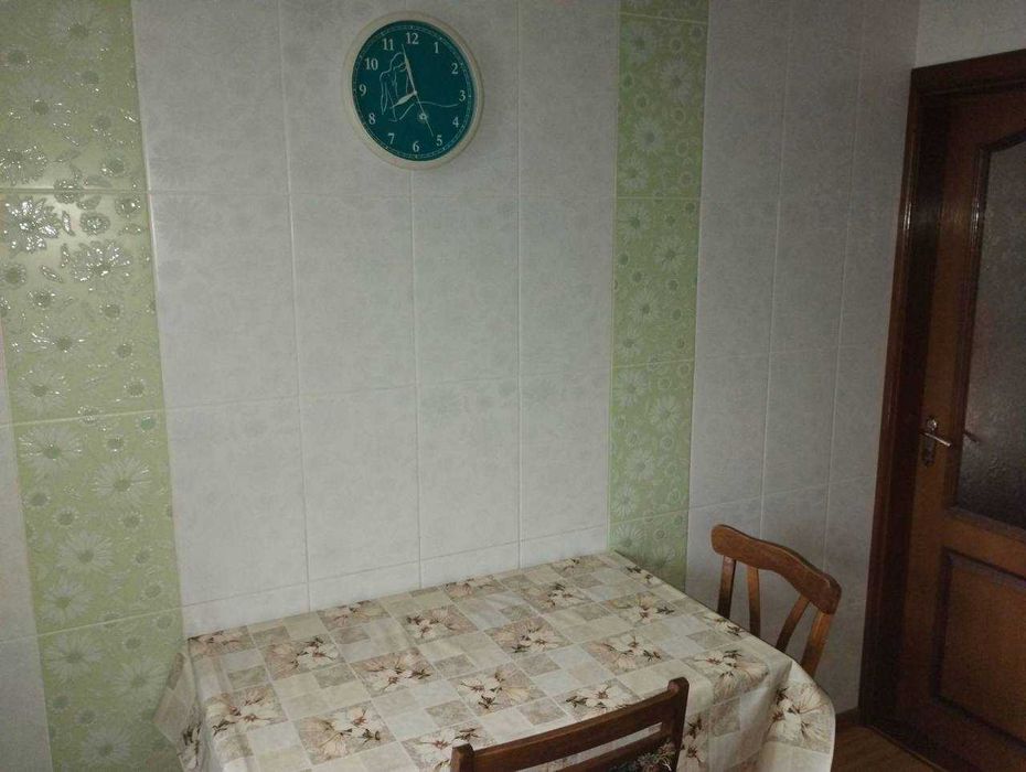 Продаж 4к квартири 83 кв. м на вул. О. Антонова