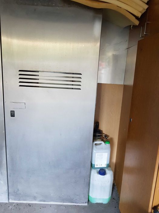 Szafa kwasoodporna , retro, nierdzewna