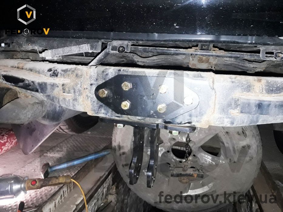Установка фаркопа на легковой автомобиль Киев Fedorov