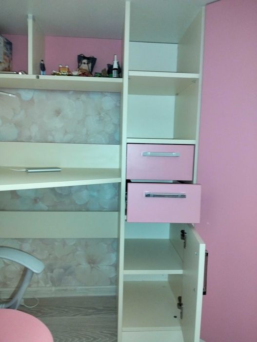 Меблі для для дівчинки