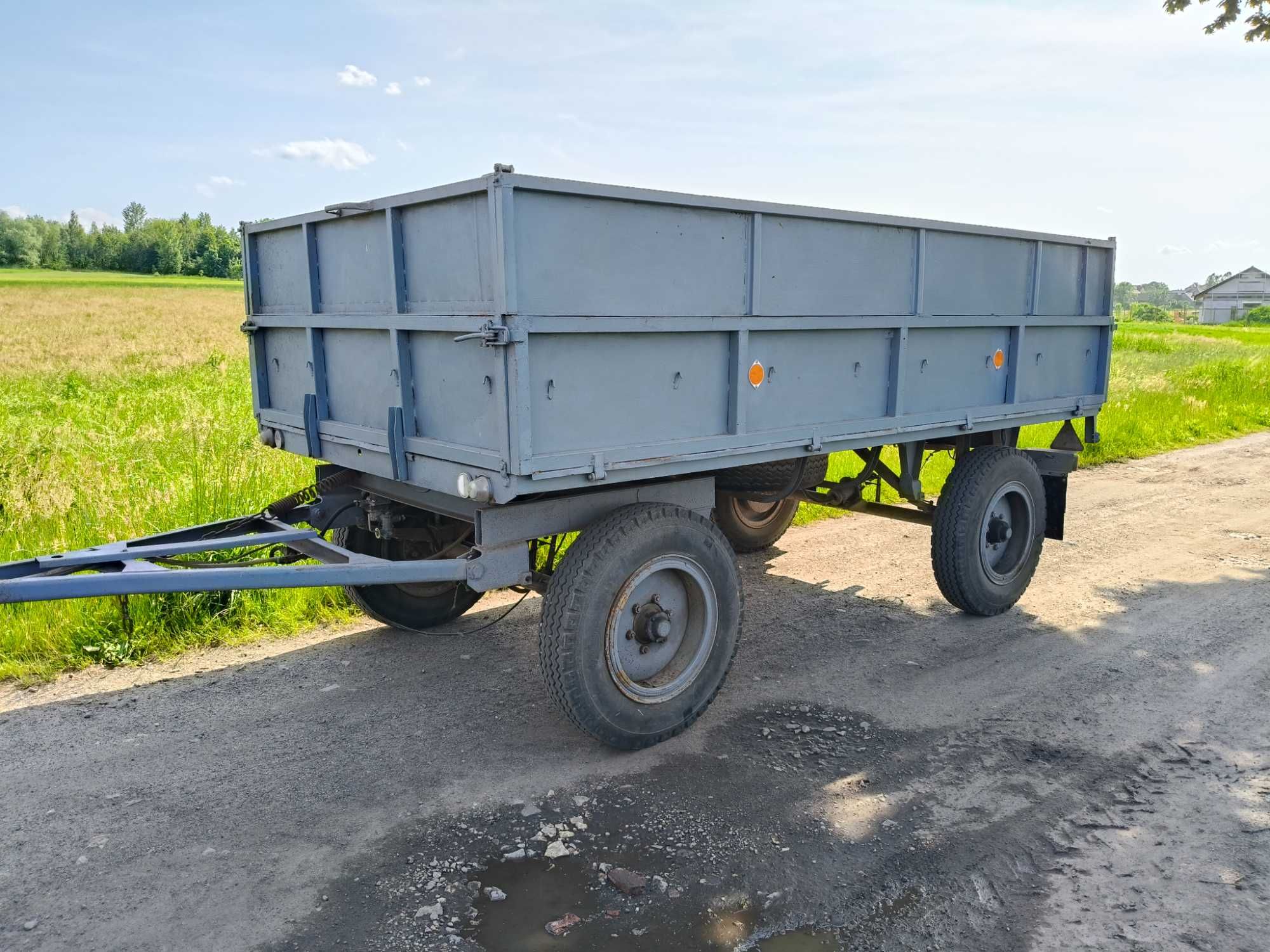 Przyczepa skrzyniowa D-47A