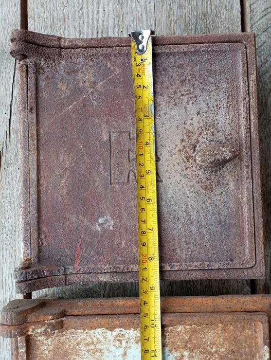 Дверцята для опалення  груби ,плити.