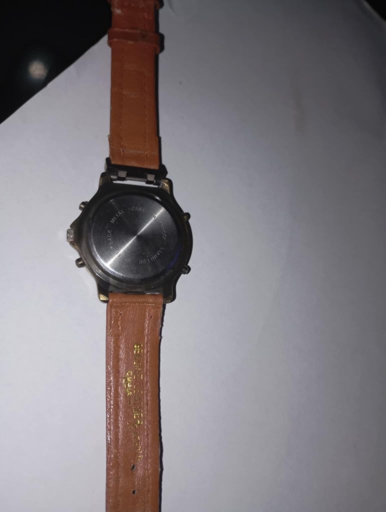 25€ relógio marca YANKEE original entrego em Rio tinto ou envio CTT