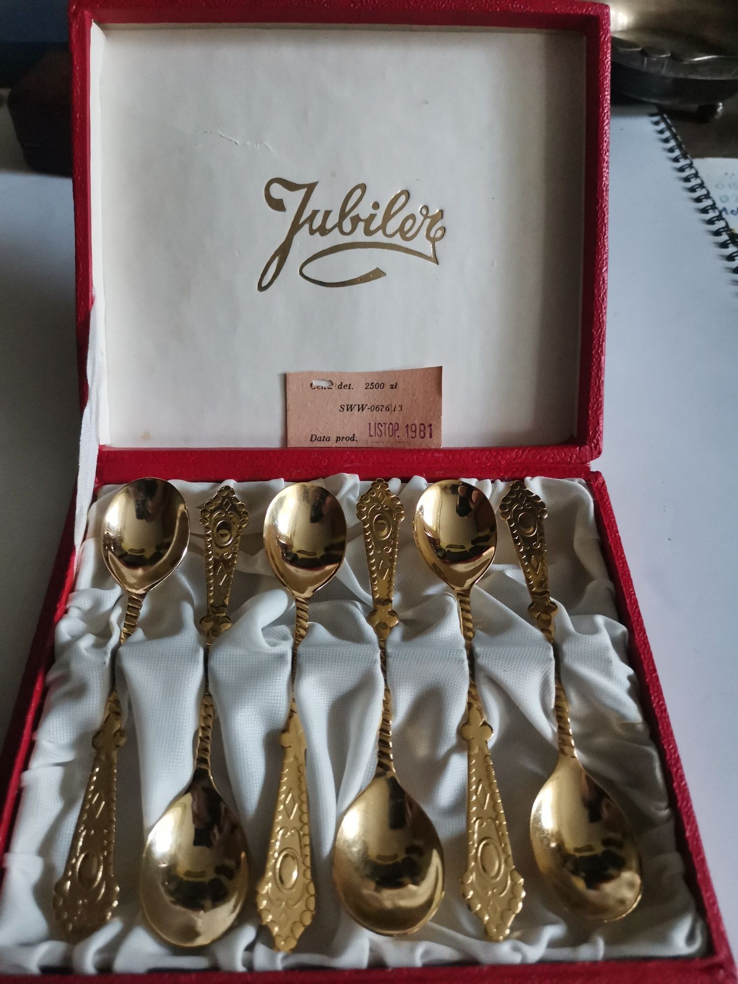 Komplet nowych złoconych łyżeczek Jubiler