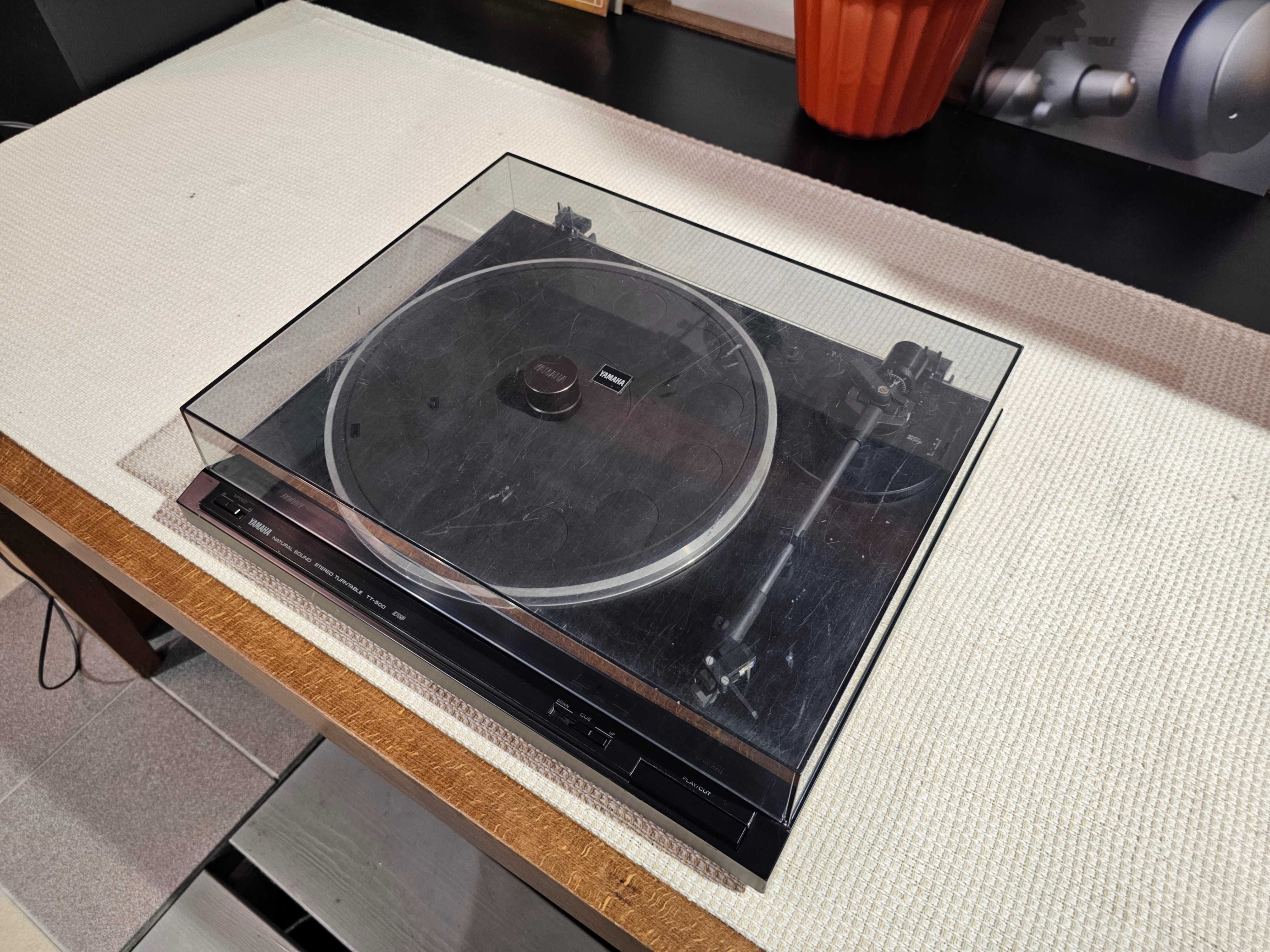 Програвач Yamaha TT-500 Fully Automatic Direct-Drive