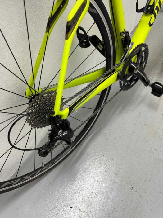 Bicicleta de estrada como nova, carbono 700 euros
775 euros