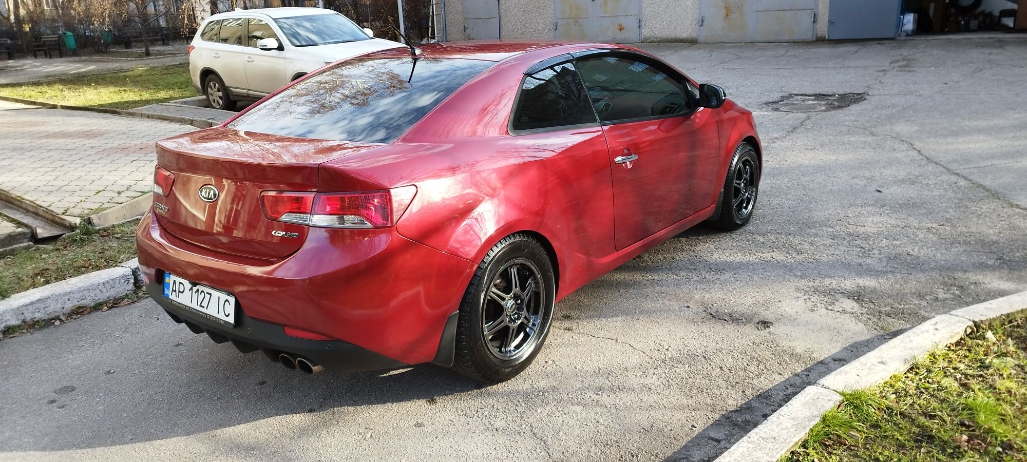 Kia cerato coup 2011 2.0 automat benz