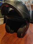 Capacete Preto - Ler com atenção