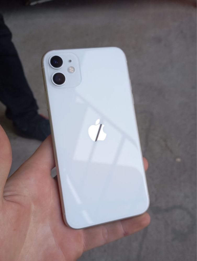 IPhone 11 акм76 с коробкой