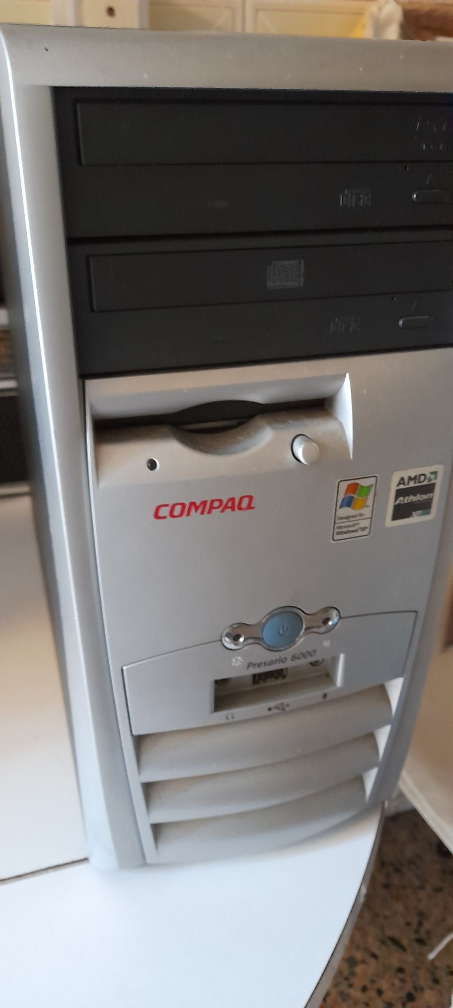 Computador Compact Presario 6000