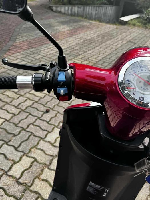 Skuter wózek elektryczny dla seniora / osoby z niepełnosprawnością