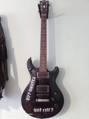 Продам мастеровую гитару "Gibson" аля джуниор с мои дизайном.