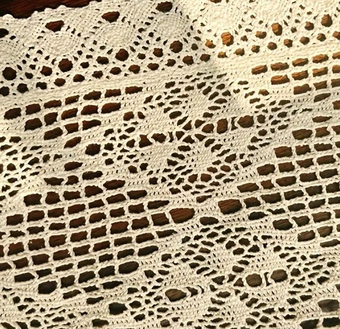 Szydełkowy bawełniany koronkowy obrus bieżnik 110x40 cm nowy