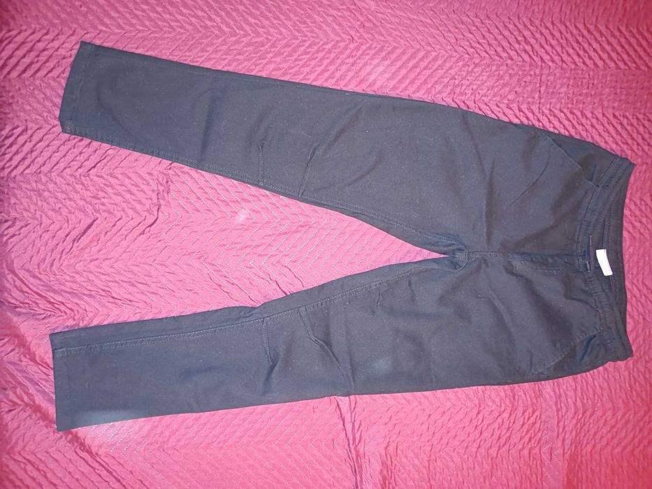 Nowe spodnie czarne eleganckie 146/152