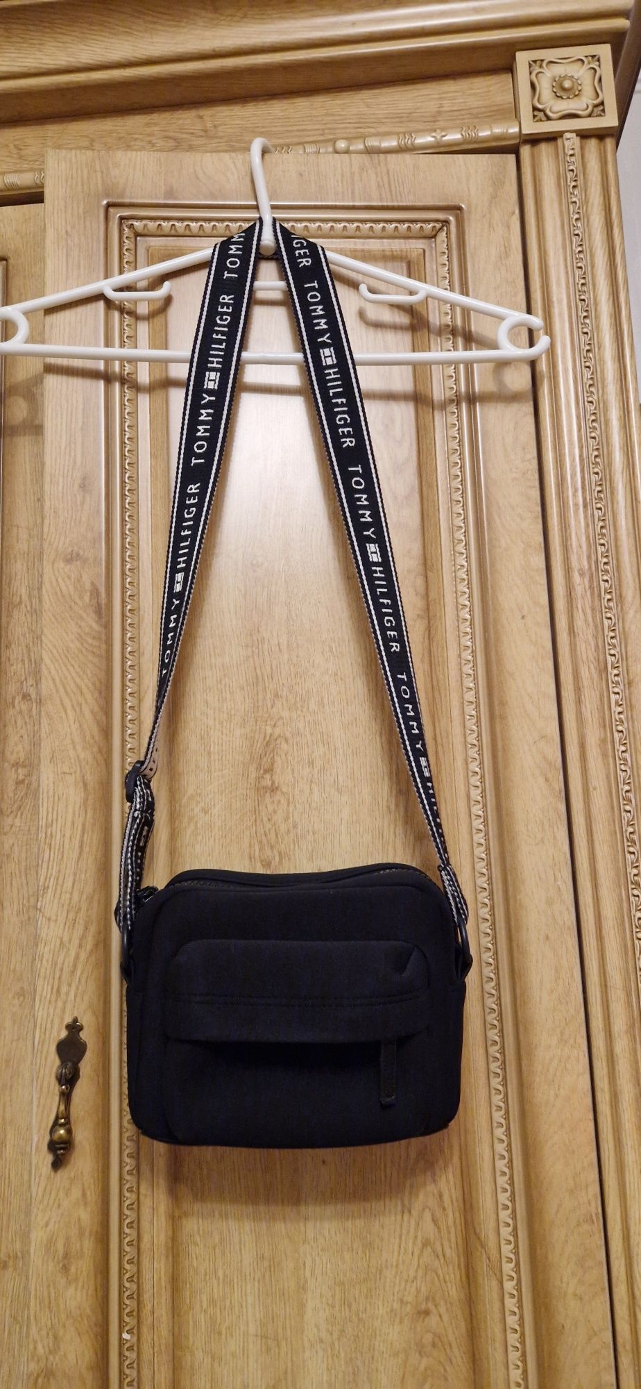 Кроссбоди сумка Tommy Hilfiger