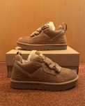 buty UGG Lowmel Chestnut trampki R.40