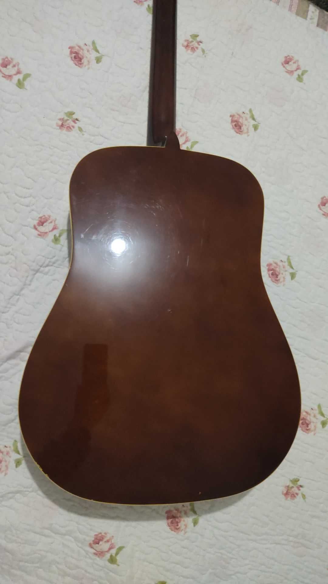 Guitarra Acústica