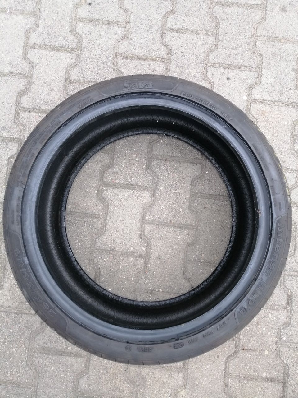 255/35R19 Sava intensa UHP 2