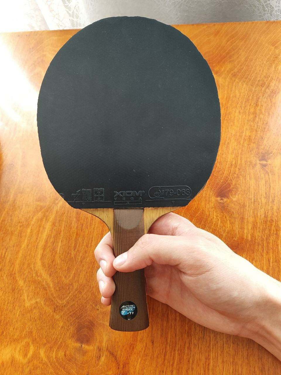 Ракетка для настільного тенісу з новими накладками XIOM