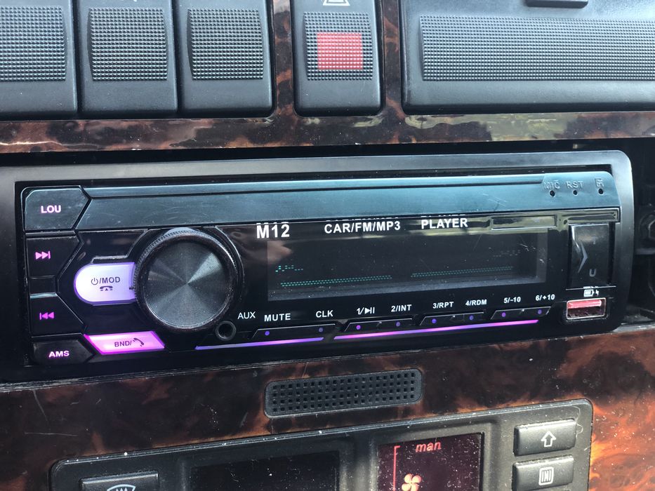 auto radio Bluetooth