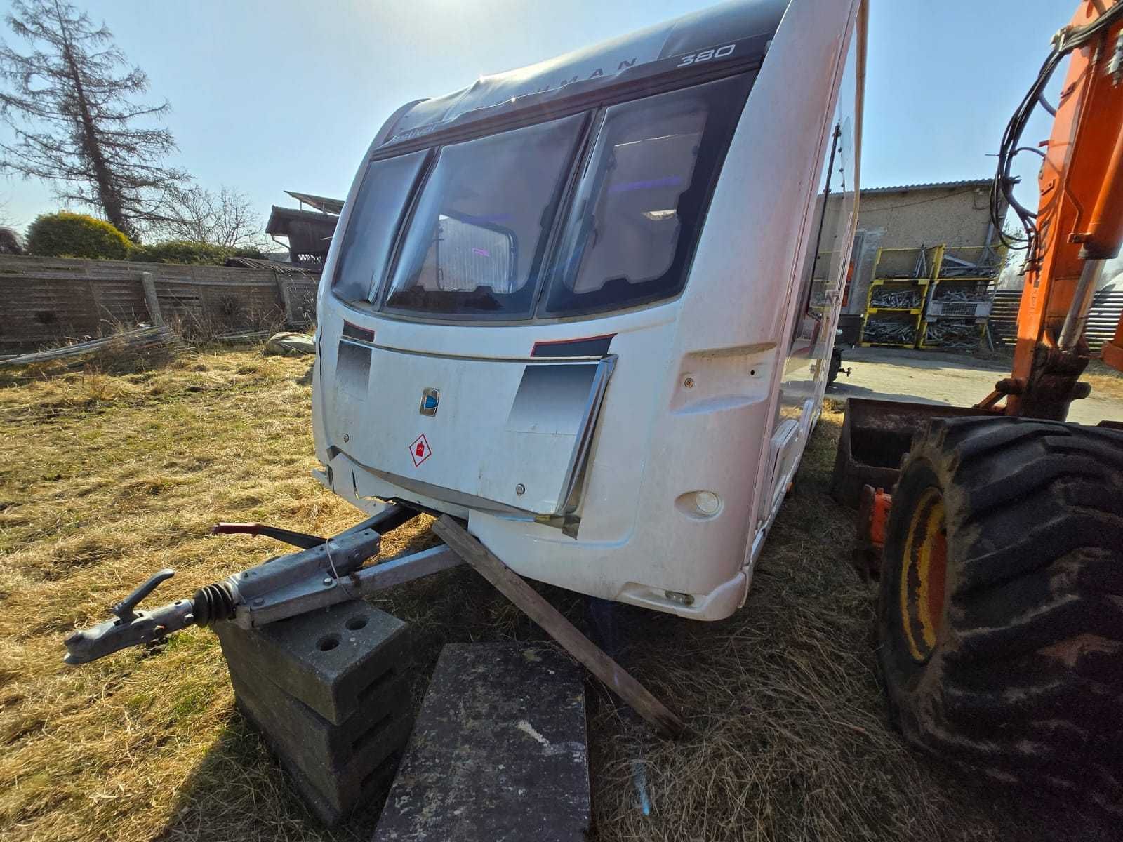 Przyczepa kempingowa na działkę lub budowę
