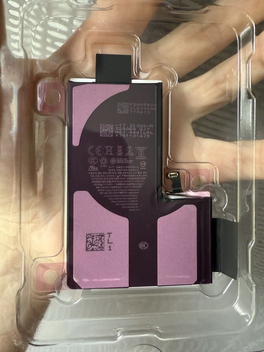 Нові оригінальні аккумулятори Apple iPhone Service Pack