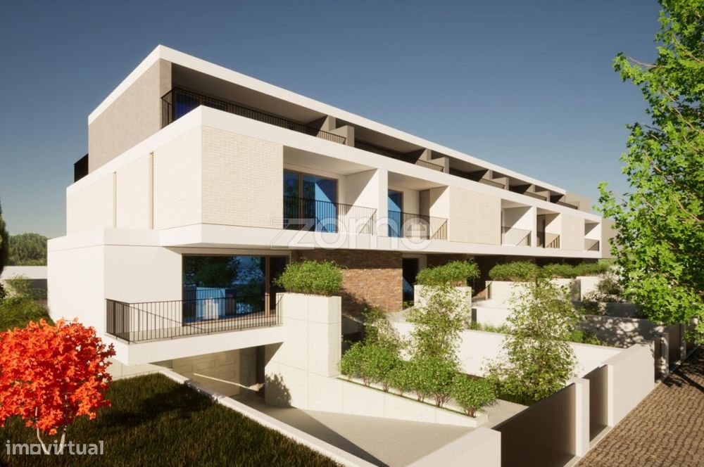 Terreno + Projeto De Moradia T3 Em Banda (Chave Na Mão)