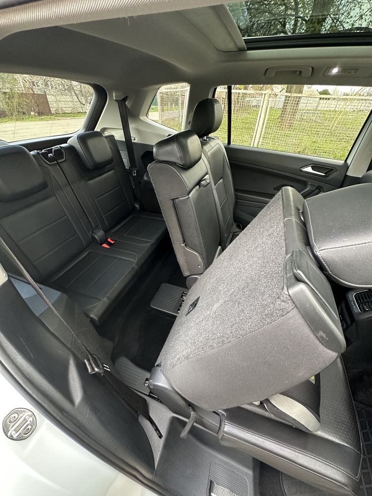 Volkswagen Tiguan SEL 2018 White 2.0L
