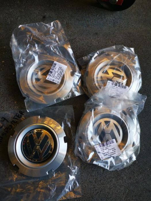 VW TRANSPORTER T5 CENTROS DE JANTE - V029