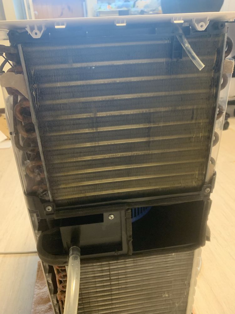 Продам Мобильный кондиционер ARDESTO ACM-09CRN7