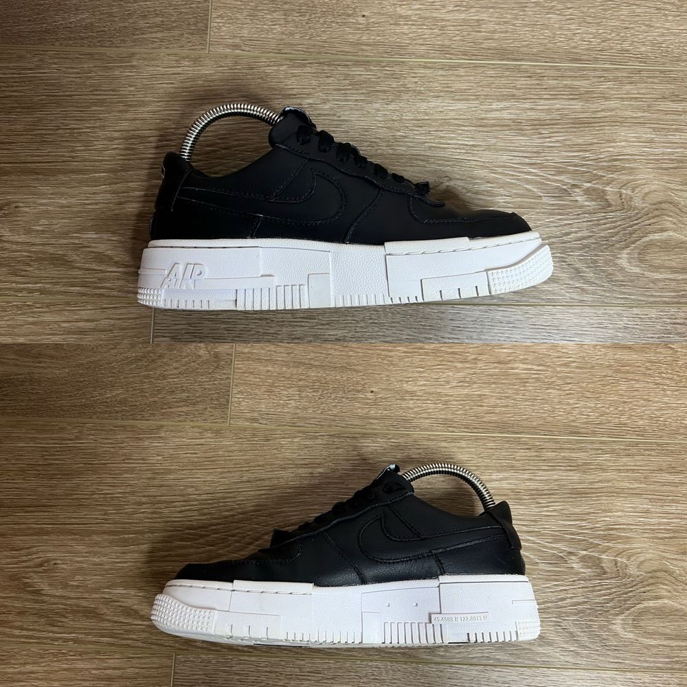 Продам БОМБЕЗНІ жіночі кросівки Nike Air Force 1 Pixel SE