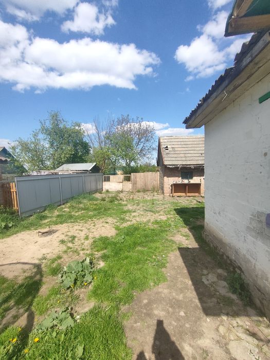 Будинок зі зручностями 10 км від міста