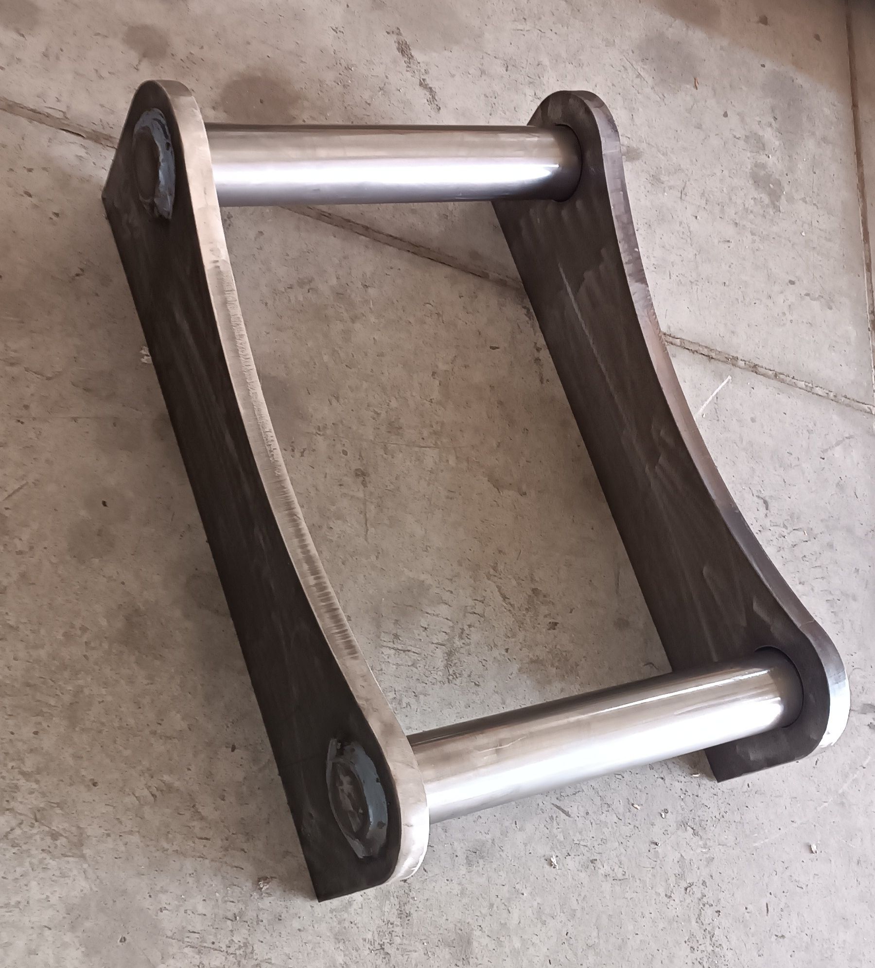 Uszy mocowanie uchwyt adapter łyżki s60 i inne