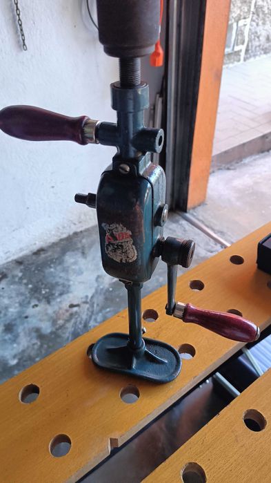 Berbequim manual antigo