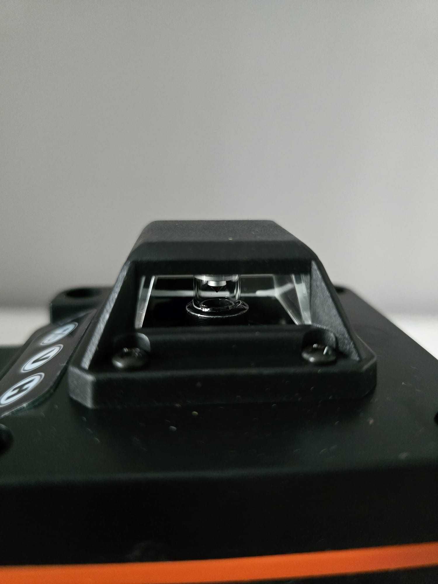 Poziomica Laserowa 360 Laser Krzyżowy Płaszczyznowy 16 Lini Zestaw XL