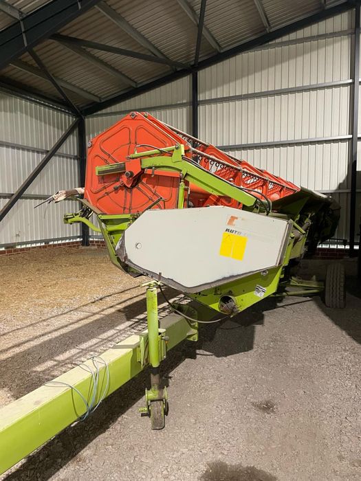 Жатка, жниварка зернова Claas C750, візок Хороший стан