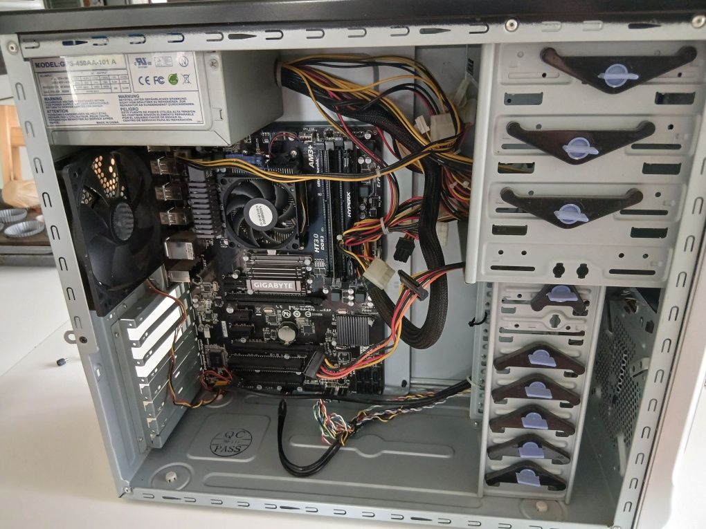 AMD FX-6300 obudowa z zasilaczem OPIS!!