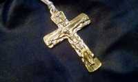 Krzyż duży złoty ciekawy