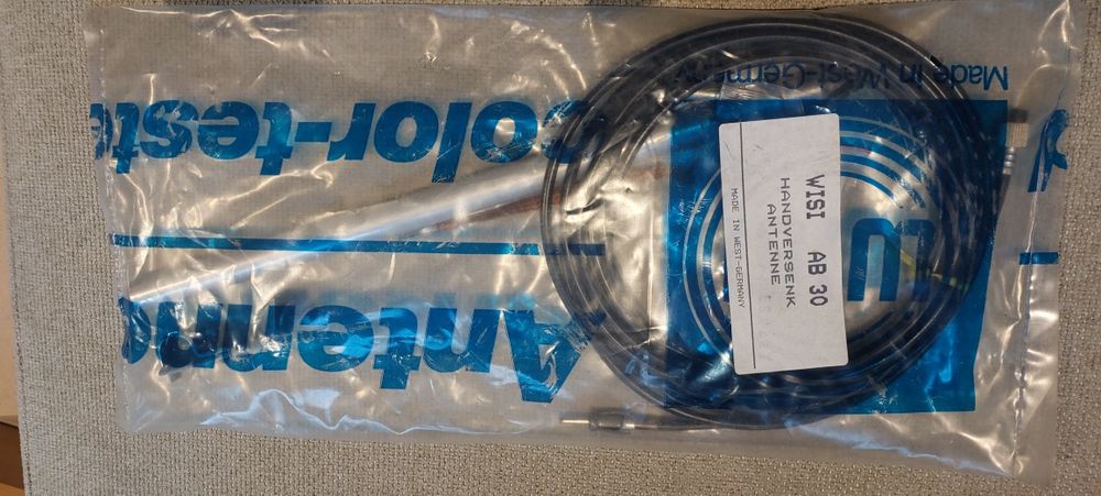 antena+de+r%C3%A1dio+e+colunas+para+autom%C3%B3veis64563985256579120