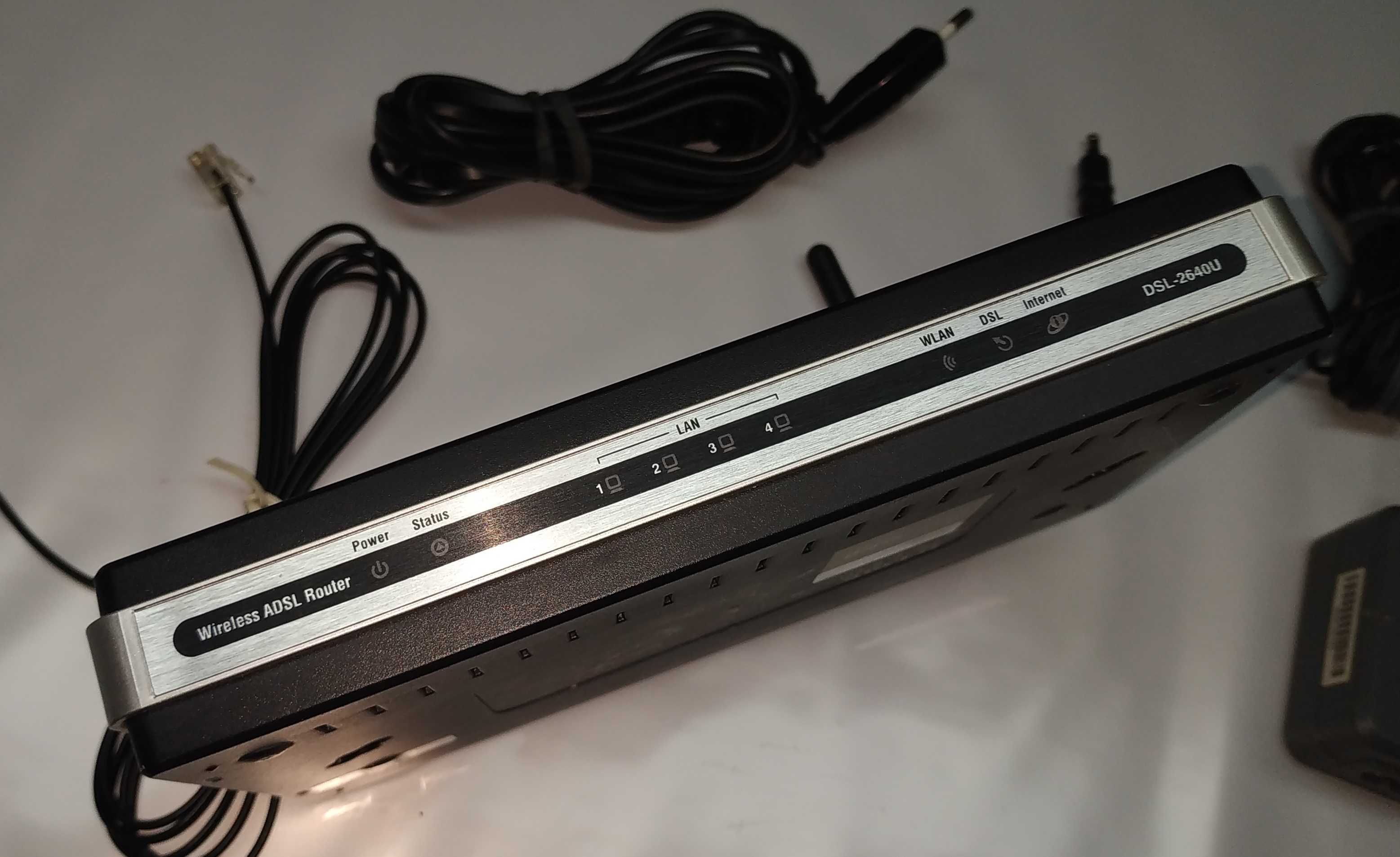 D-Link DSL-2640U Wi-Fi Роутер под ADSL RJ-11