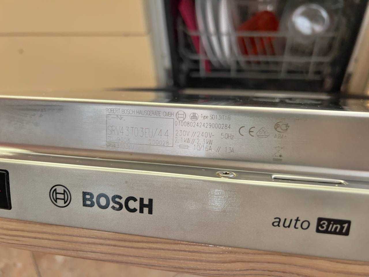 Полновстраиваемая посудомоечная машина Bosch SRV 4 TO3 EU