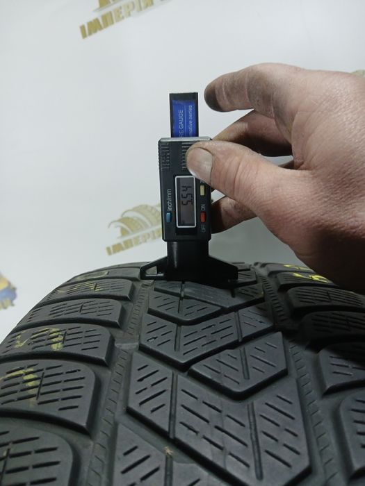 Шини Pirelli 235/50R19. 2шт. Зима (588) 2023 року