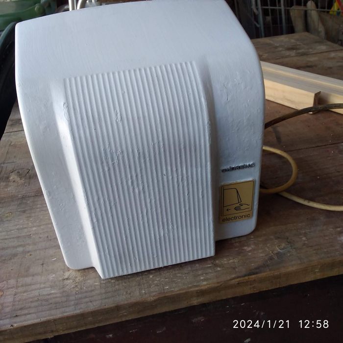 Secador elétrico de mãos