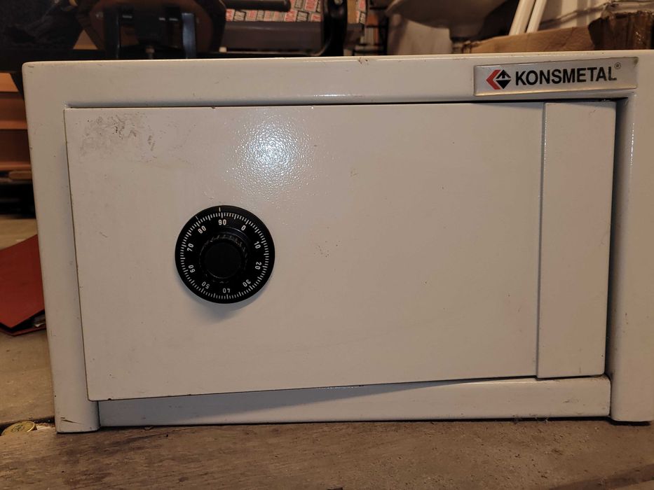 sejf/kasa pancerna Konsmetal klasa 0/A zamek szyfrowy mechaniczny